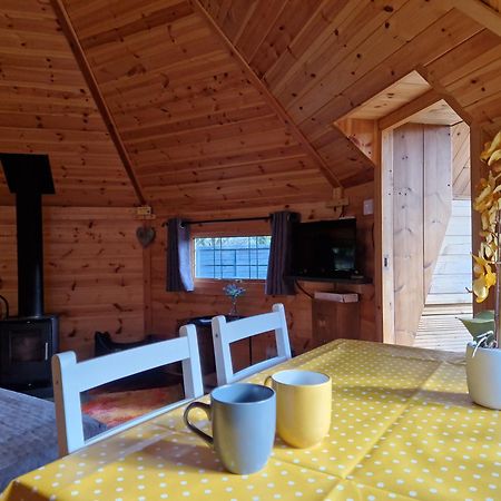 The Hive - Unique Log Cabin With Wood Burning Stove Ludchurch 외부 사진