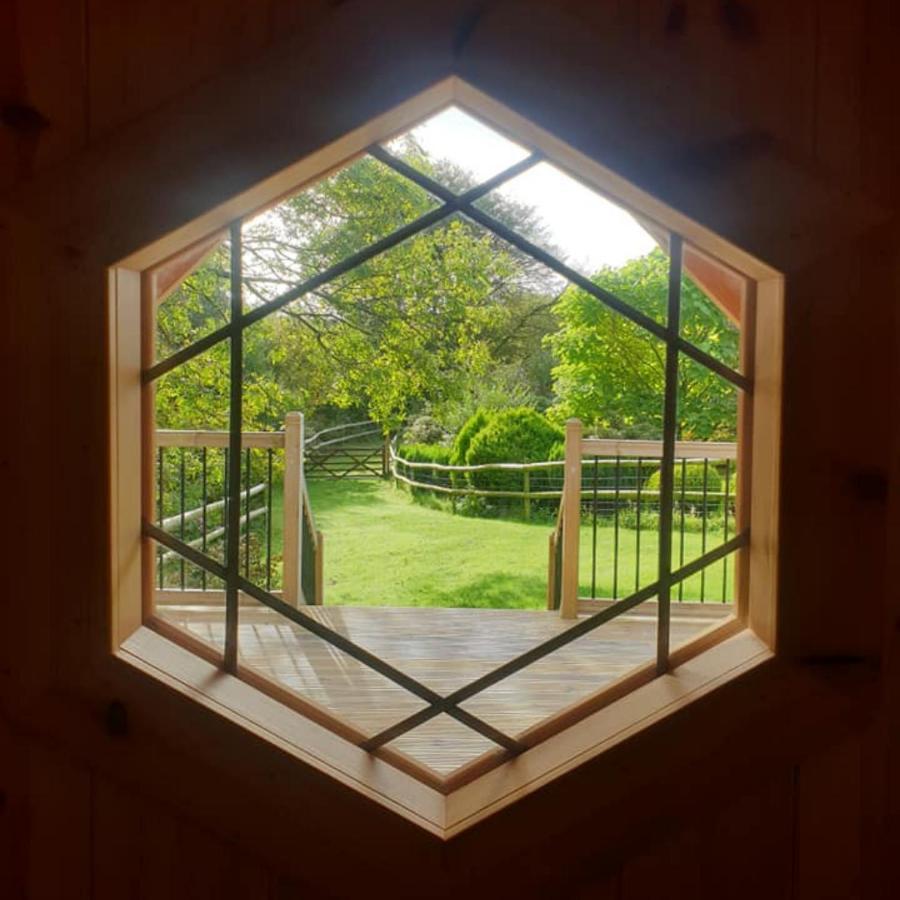 The Hive - Unique Log Cabin With Wood Burning Stove Ludchurch 외부 사진