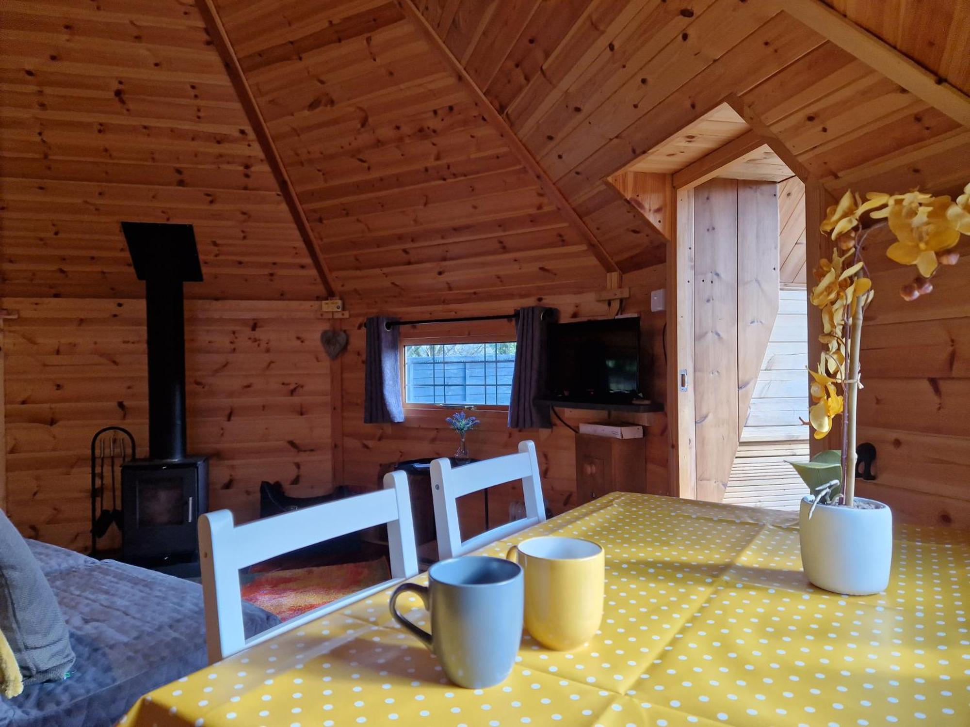 The Hive - Unique Log Cabin With Wood Burning Stove Ludchurch 외부 사진