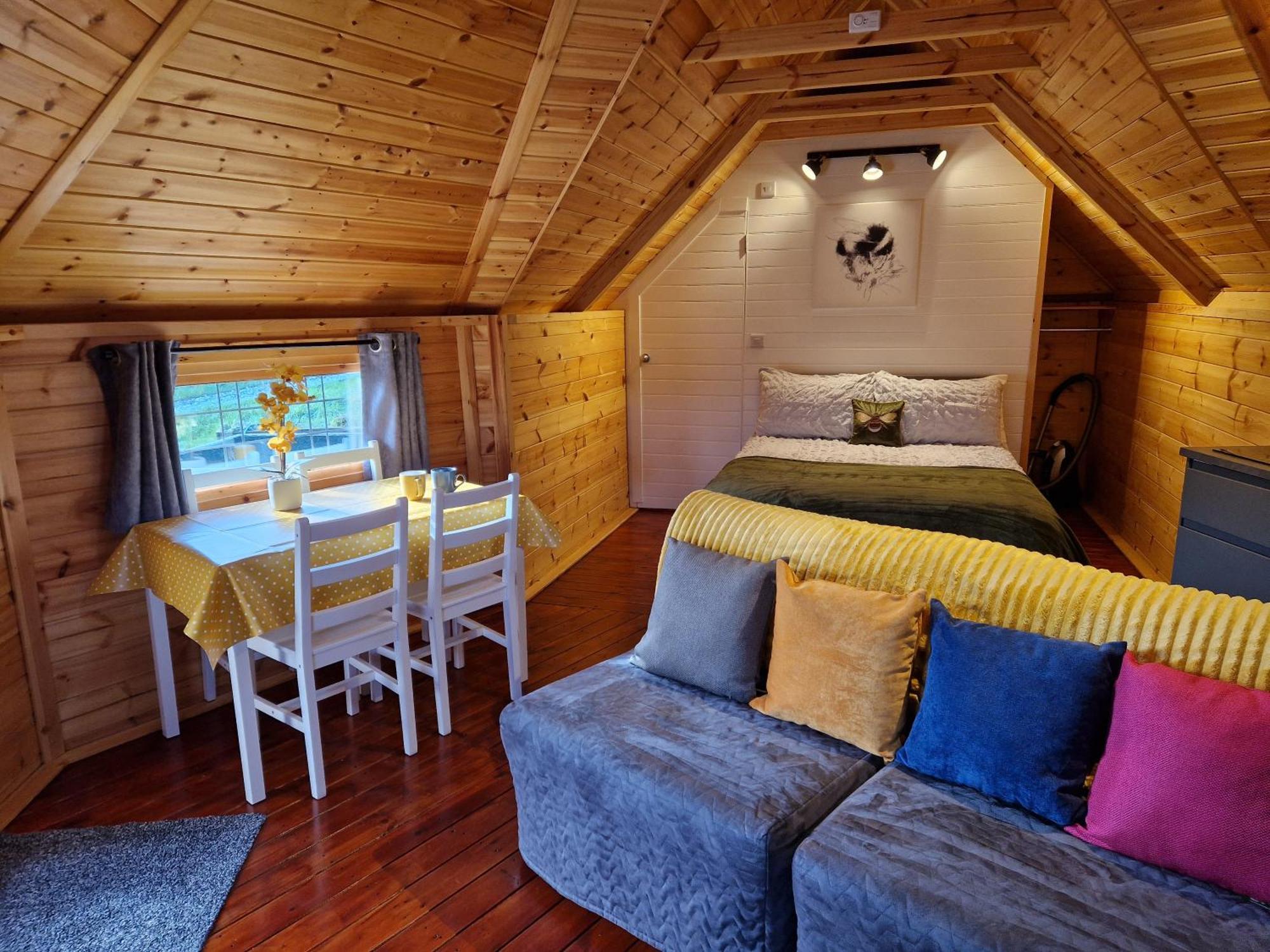 The Hive - Unique Log Cabin With Wood Burning Stove Ludchurch 외부 사진